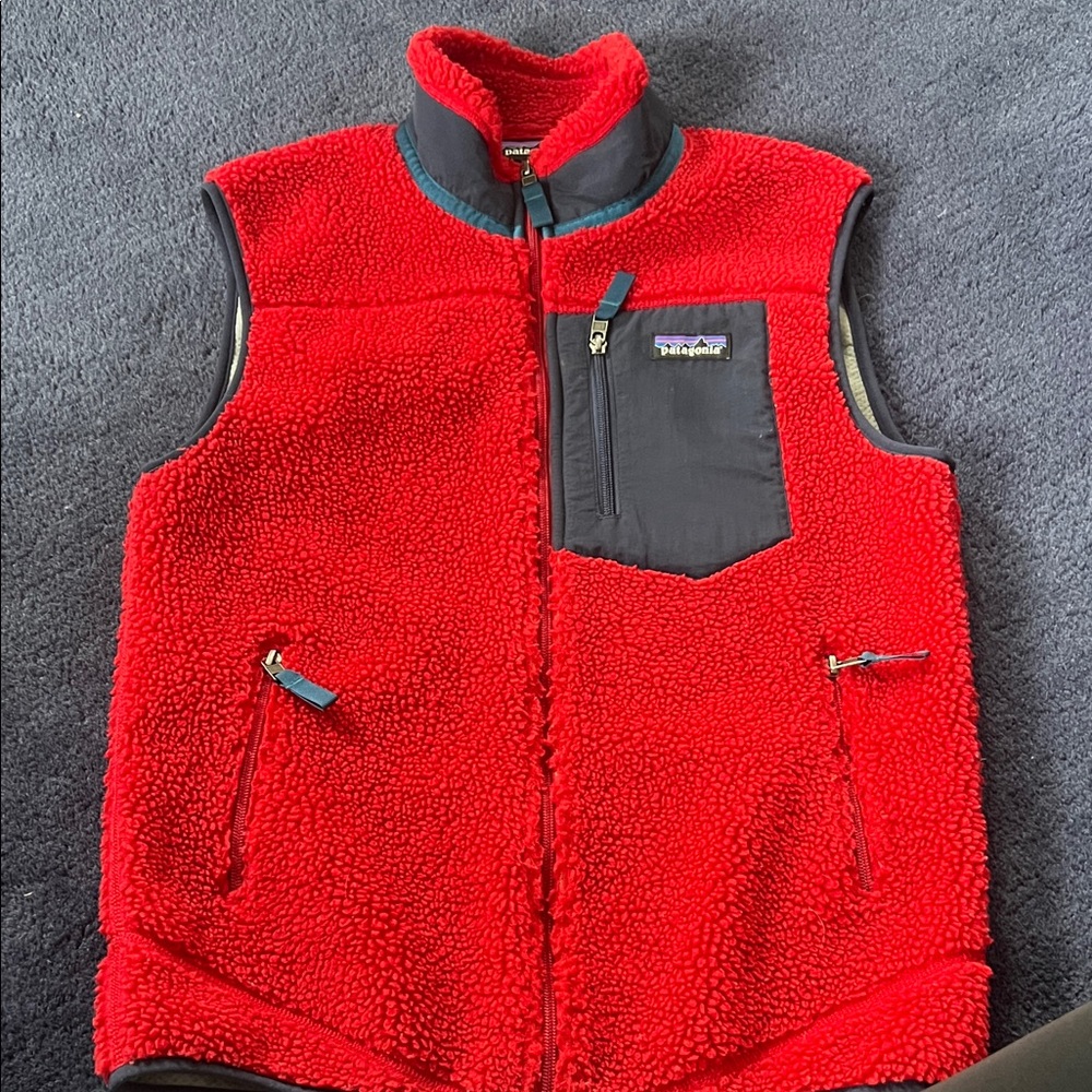 Patagonia red Fleece Vest with navy Pocket